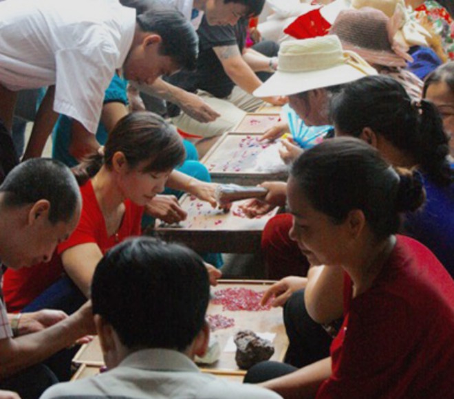 A journey to the Spinel Mines & Markets, Luc Yen, Vietnam